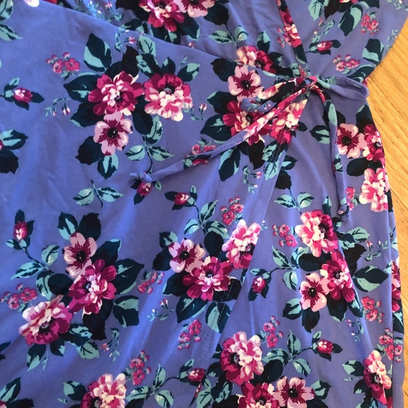 💐🆕Payton Soft PurpleFloral WrapDress NWT - Picture 4 of 8